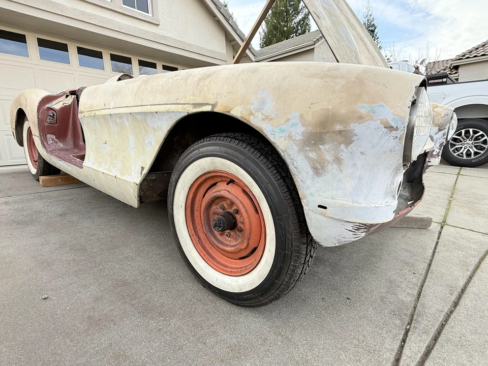 1957 Chevrolet Corvette C1 - Image 4 of 31