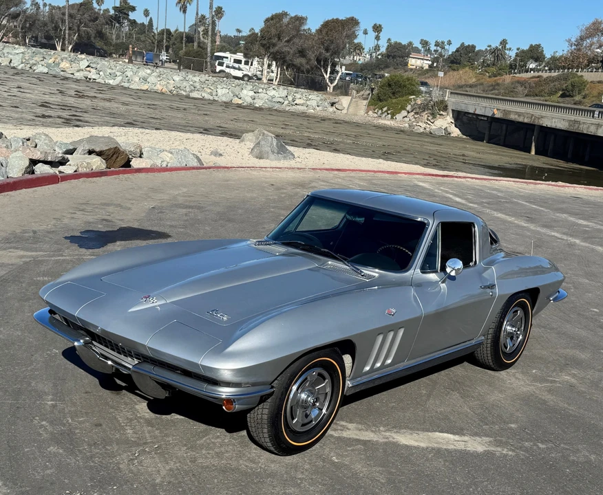 1966 Chevrolet Corvette C2 - Image 12 of 31