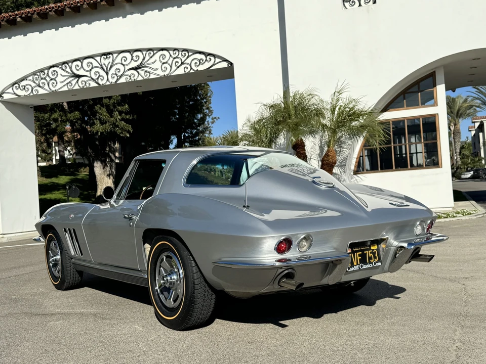 1966 Chevrolet Corvette C2 - Image 29 of 31