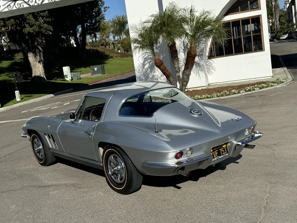 1966 Chevrolet Corvette C2 - Image 28 of 31