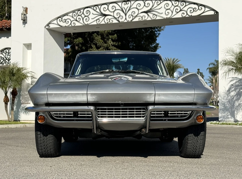 1966 Chevrolet Corvette C2 - Image 10 of 31