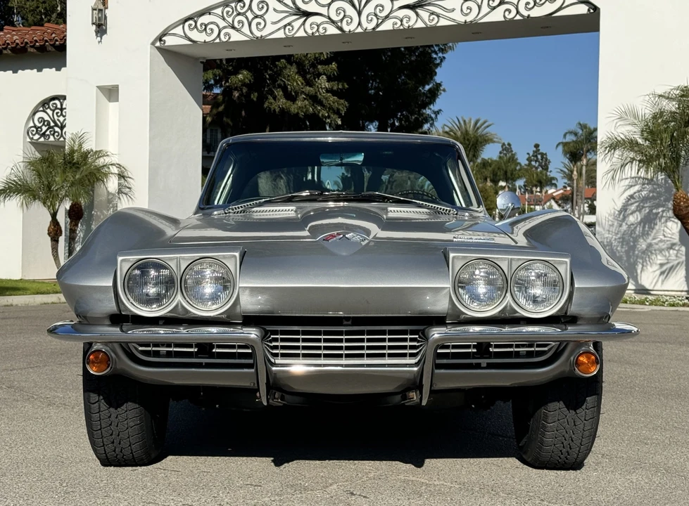 1966 Chevrolet Corvette C2 - Image 9 of 31