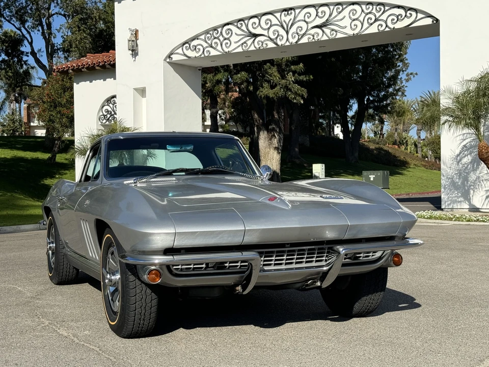 1966 Chevrolet Corvette C2 - Image 7 of 31