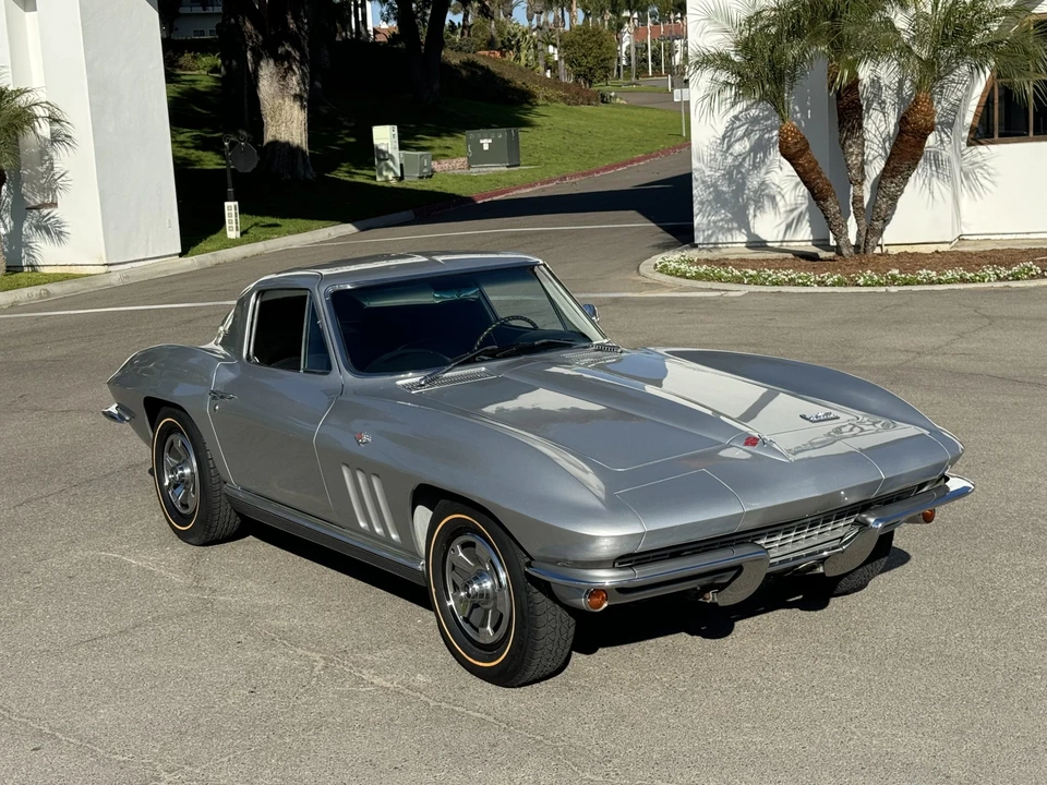 1966 Chevrolet Corvette C2 - Image 6 of 31
