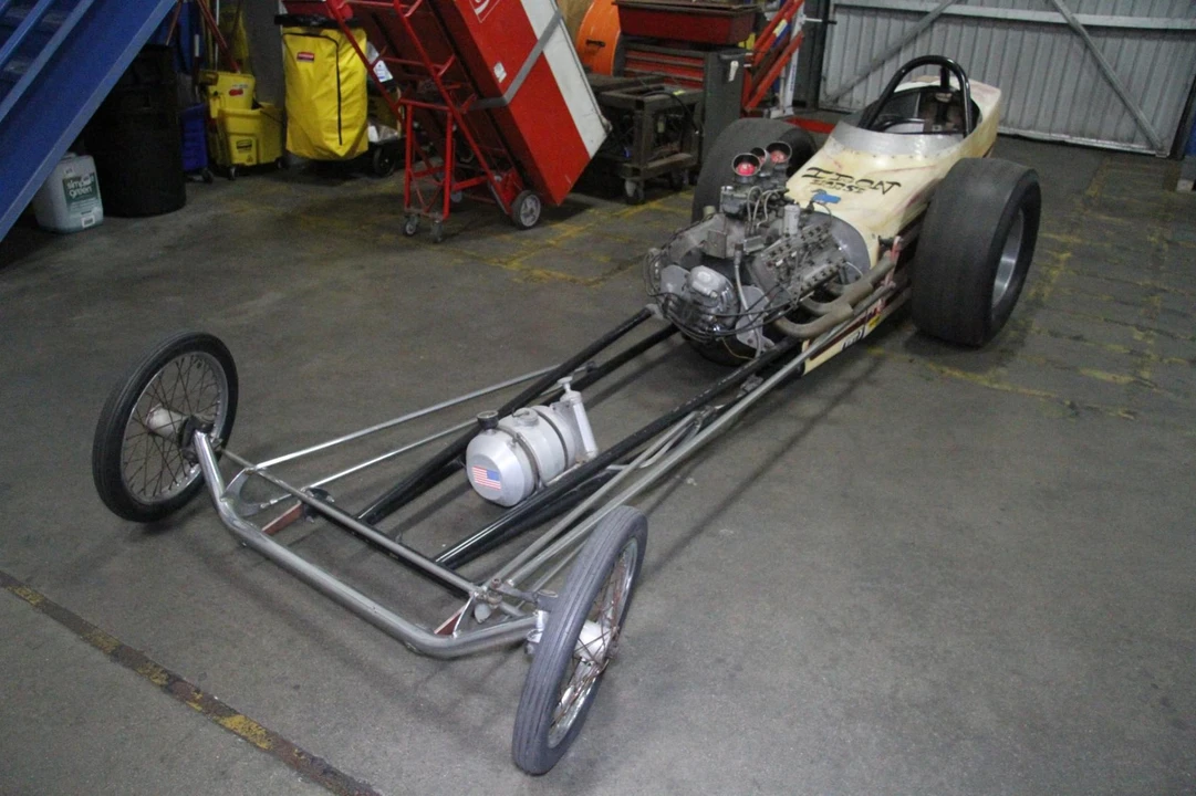 Ford Hot Rod - Image 1 of 31