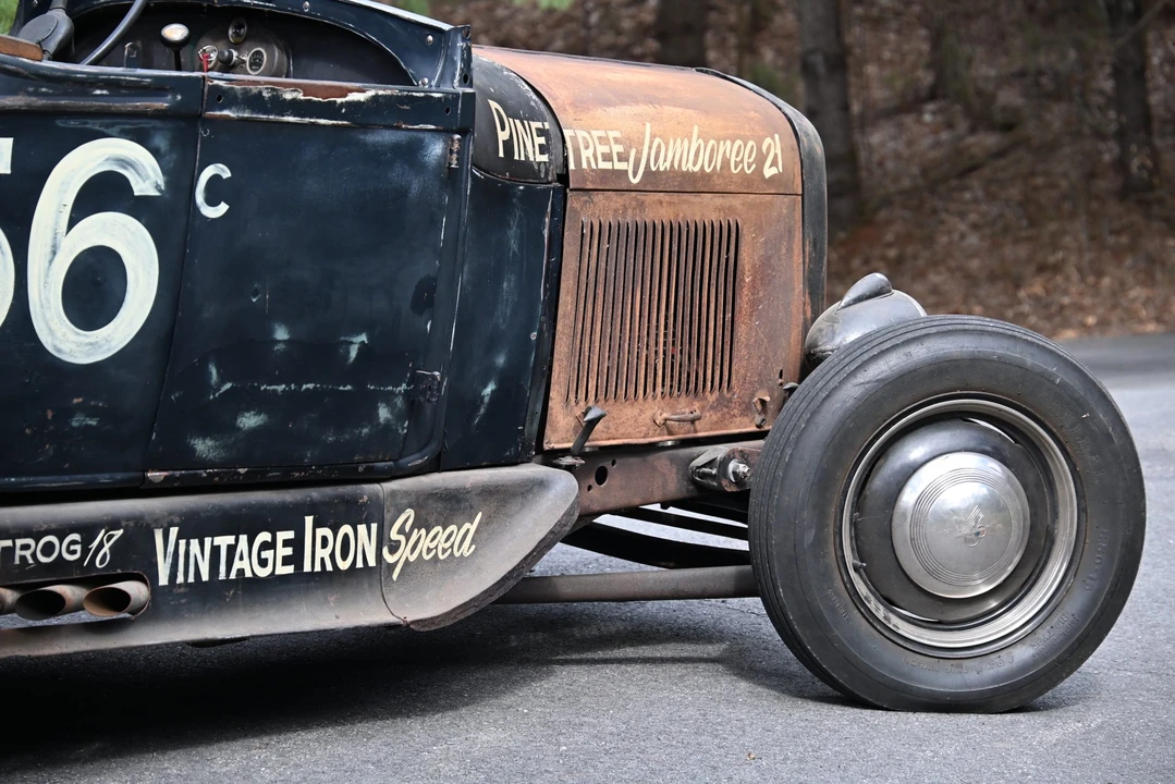 Ford Hot Rod - Image 27 of 31