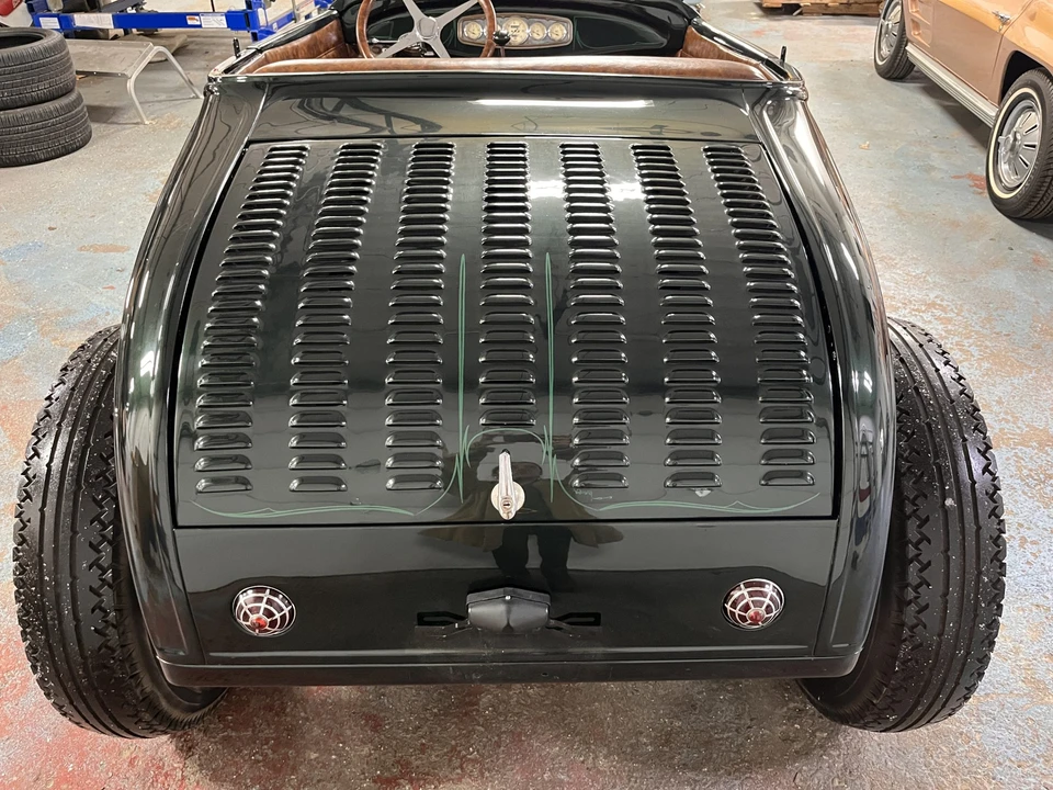 Ford Hot Rod - Image 11 of 31