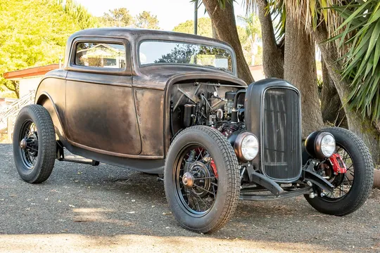 1932 Ford 3-Window Coupe Hot Rod