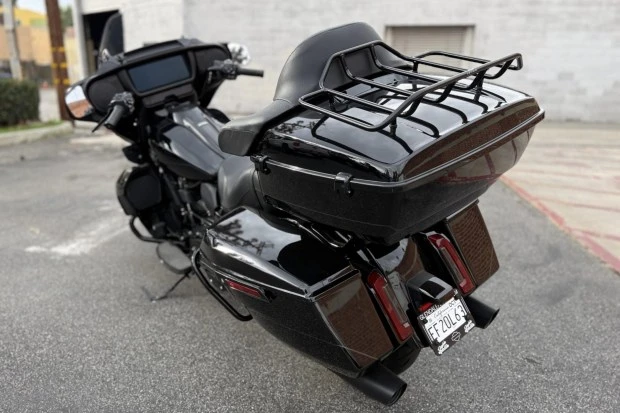 2025 Harley-Davidson Touring Milwaukee-Eight - Image 2 of 8