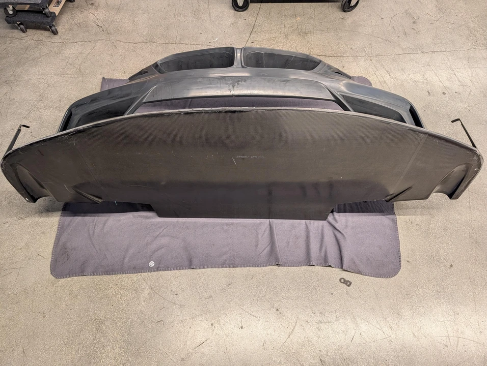 Parts & Memorabilia Bodywork - Image 25 of 30