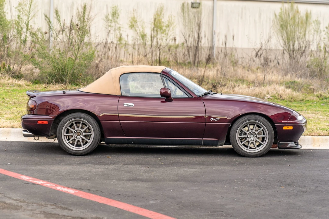 1995 Mazda NA MX-5 Miata - Image 5 of 31