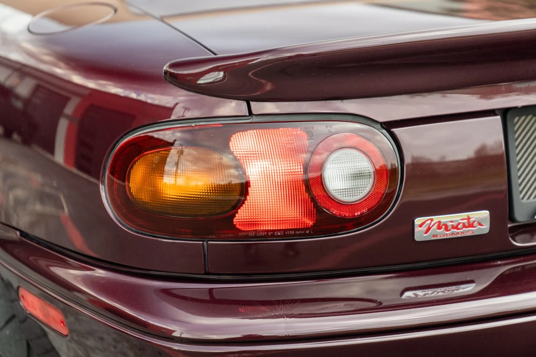 1995 Mazda NA MX-5 Miata - Image 21 of 31