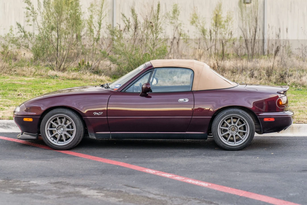 1995 Mazda NA MX-5 Miata - Image 9 of 31