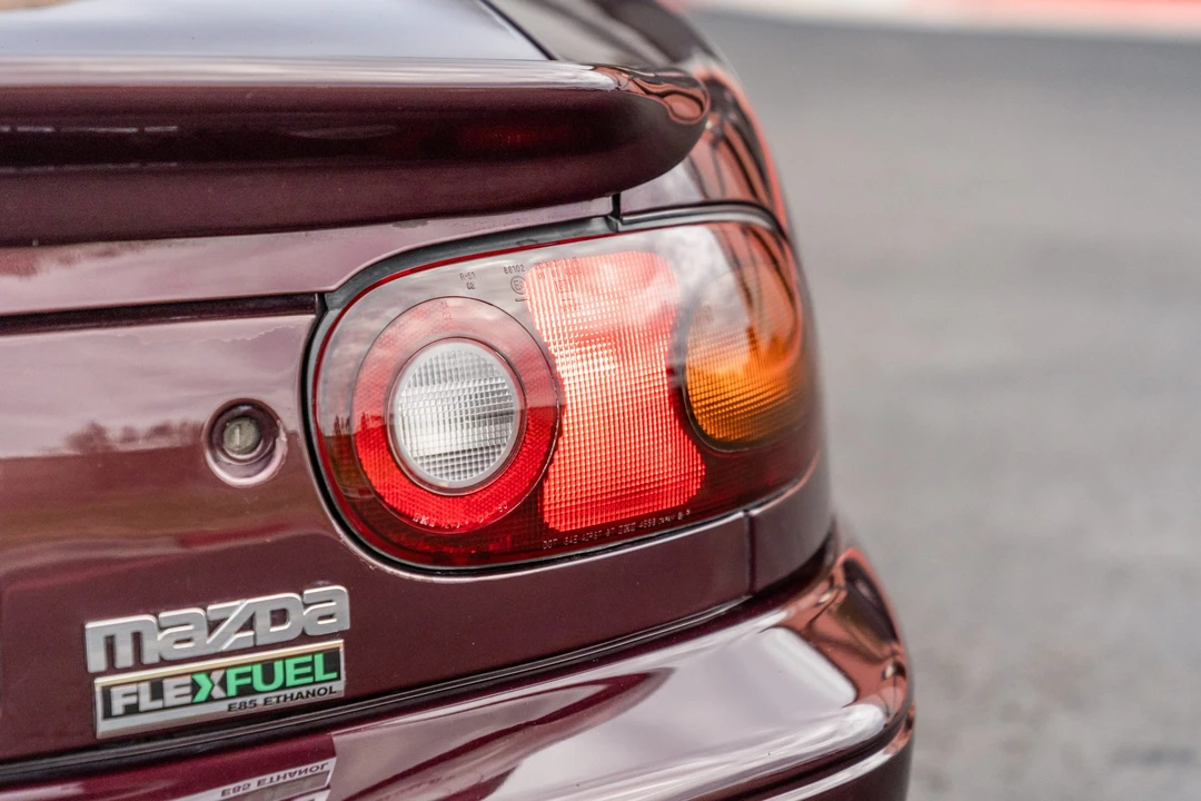 1995 Mazda NA MX-5 Miata - Image 23 of 31