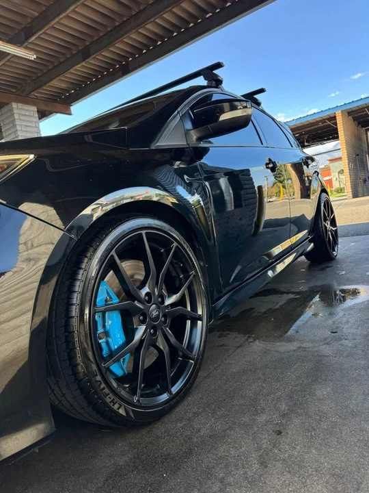 2017 Ford Focus RS 3rd Gen - Image 2 of 10