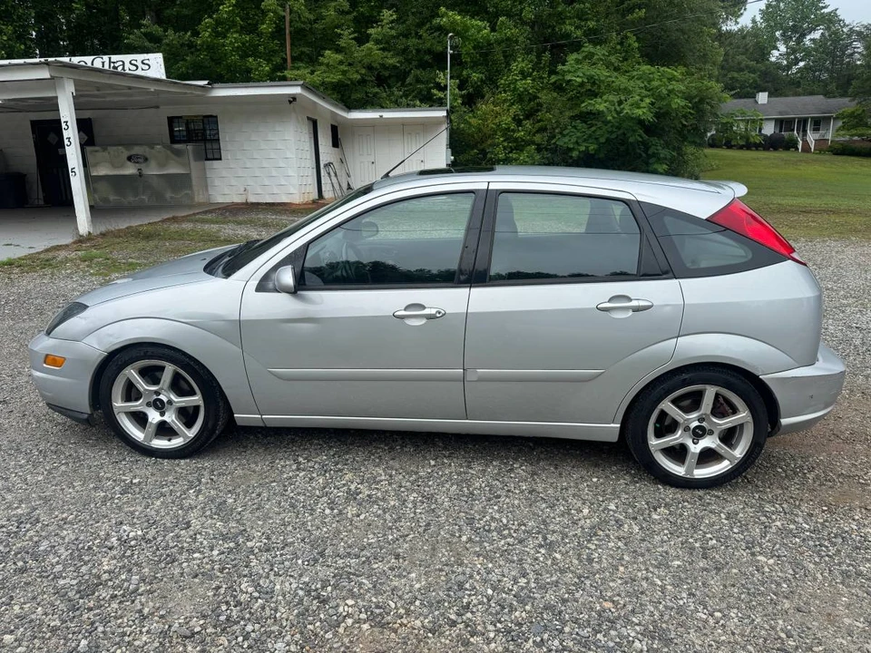 2004 Ford Focus 1st Gen - Image 9 of 14