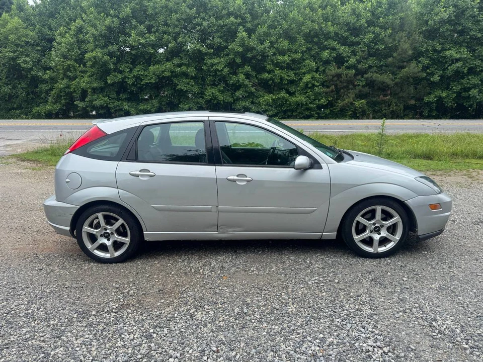 2004 Ford Focus 1st Gen - Image 5 of 14