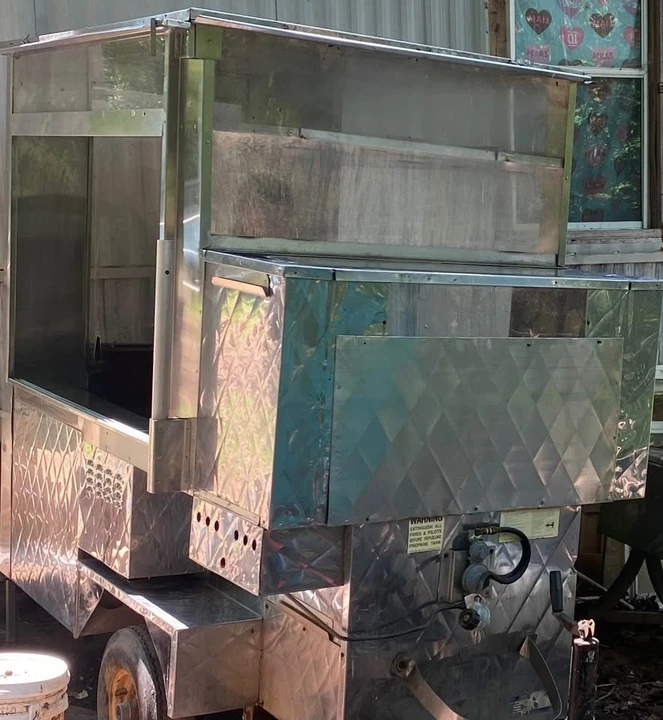 Parts & Memorabilia Trailers - Image 2 of 9