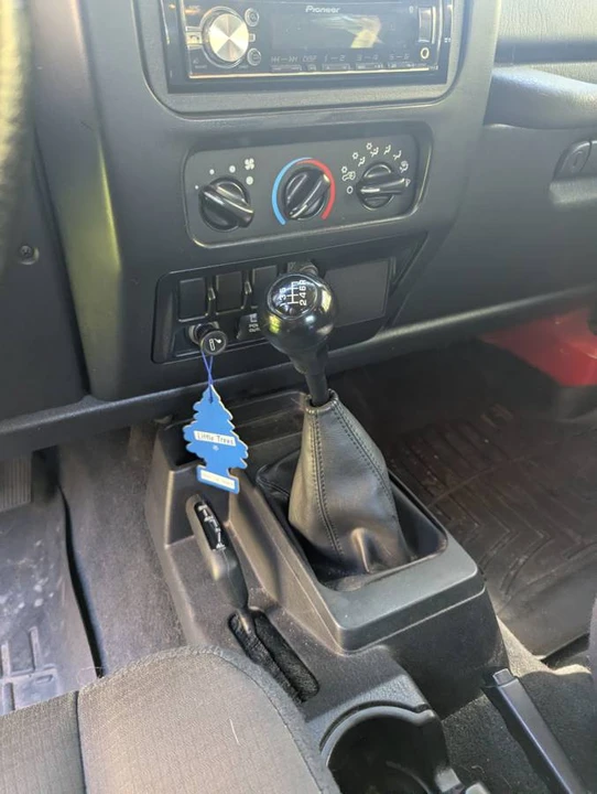 2006 Jeep TJ Wrangler - Image 2 of 8