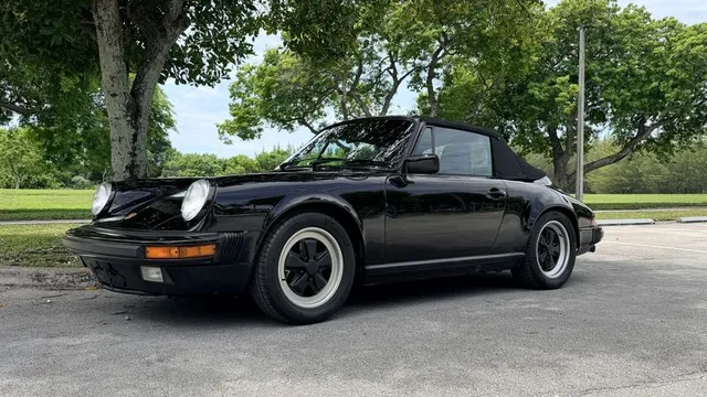 1985 Porsche 911 Carrera Cabriolet