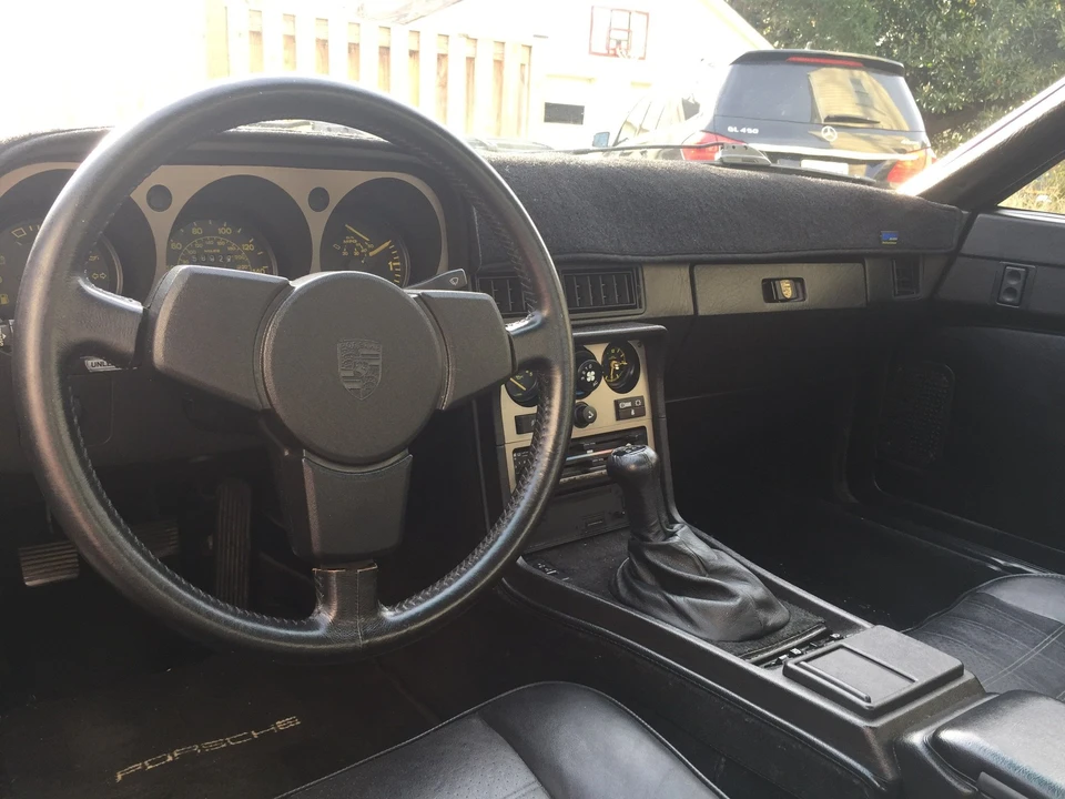 1985 Porsche 944 - Image 3 of 6