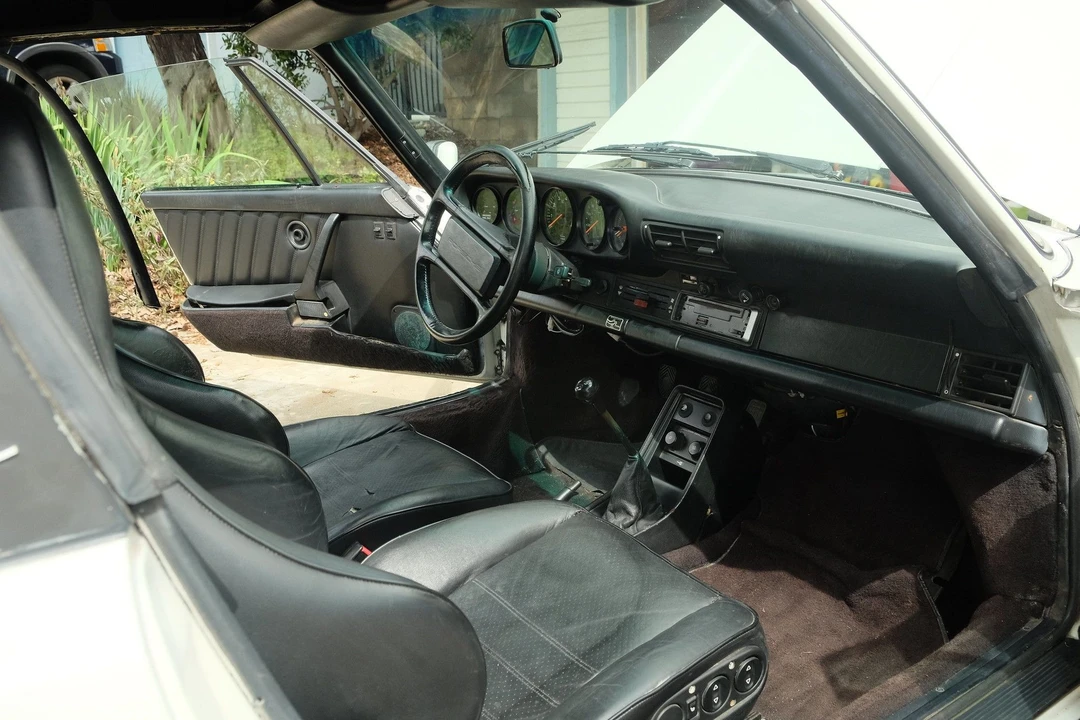 1987 Porsche 911 Carrera 3.2 - Image 4 of 6