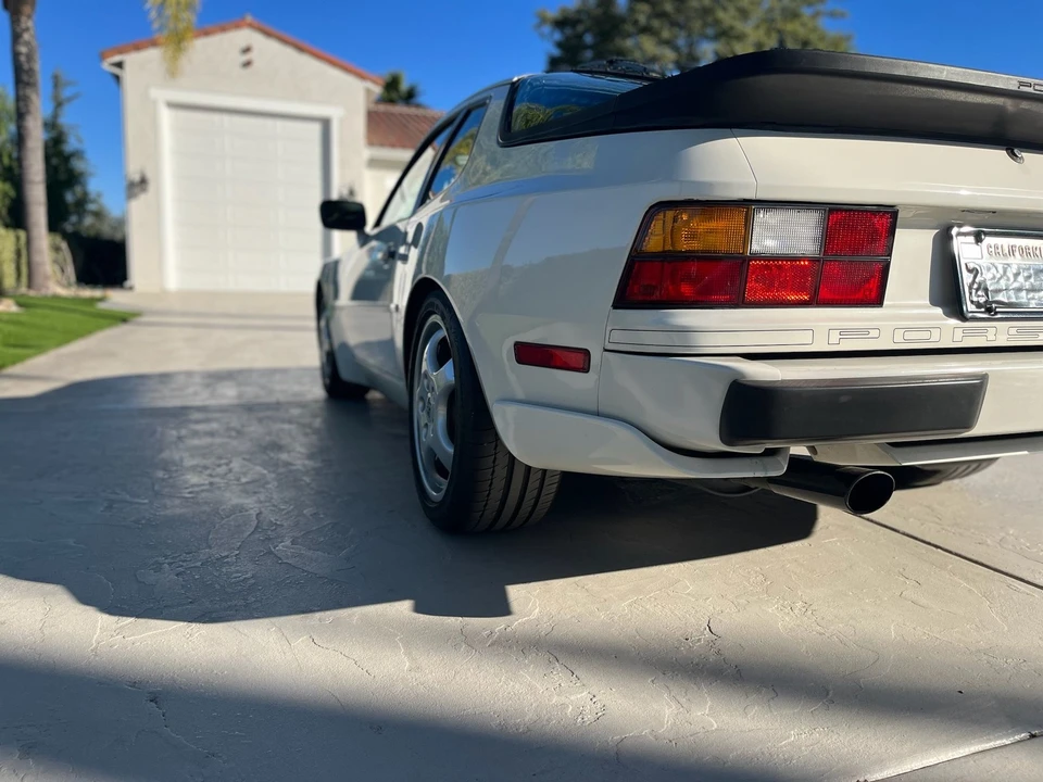 1989 Porsche 944 Turbo - Image 4 of 17