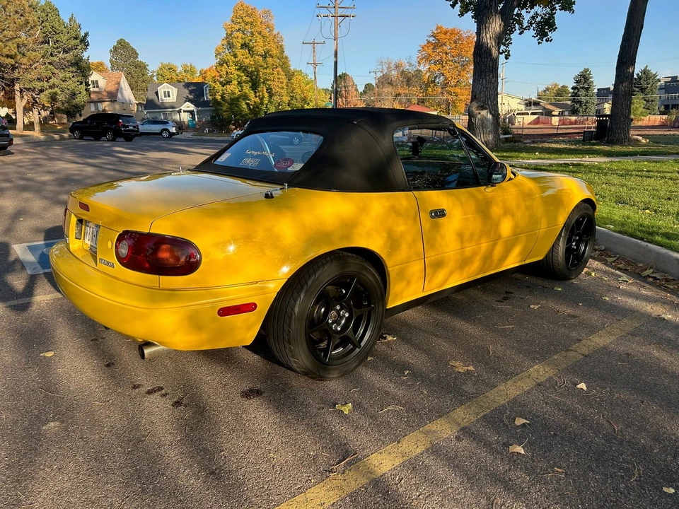 1992 Mazda NA MX-5 Miata - Image 8 of 9