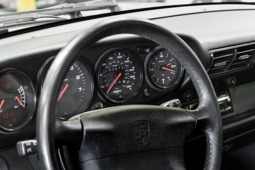 1997 Porsche 993 Carrera 4S - Image 10 of 15
