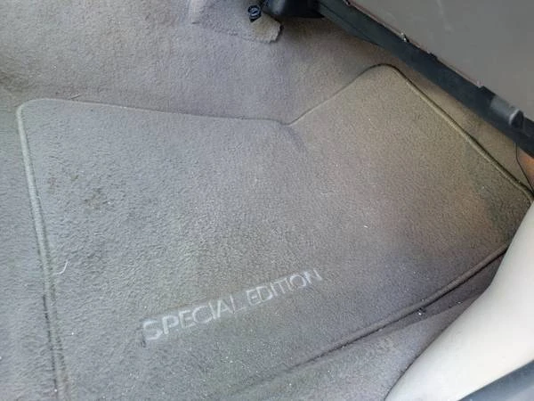 2000 Ford Crown Victoria - Image 7 of 21