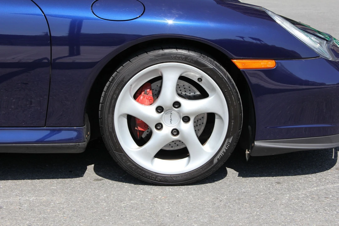 2001 Porsche 996 Turbo - Image 6 of 31
