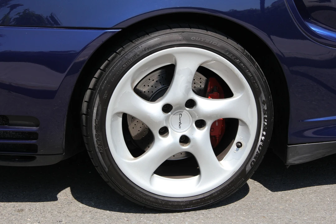 2001 Porsche 996 Turbo - Image 7 of 31