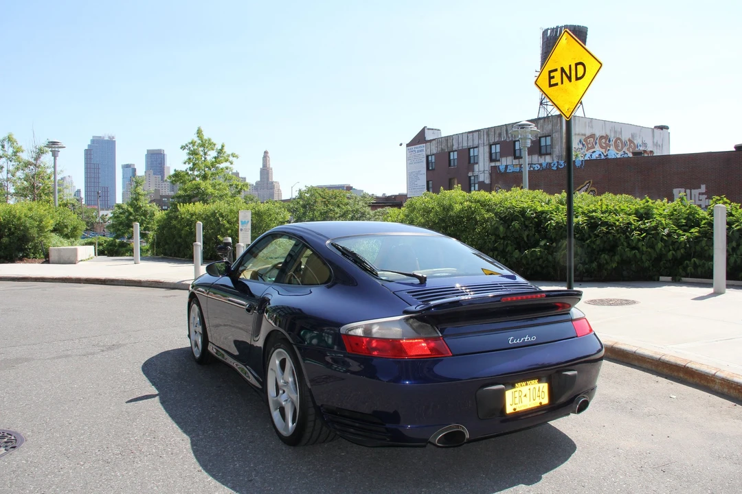 2001 Porsche 996 Turbo - Image 10 of 31