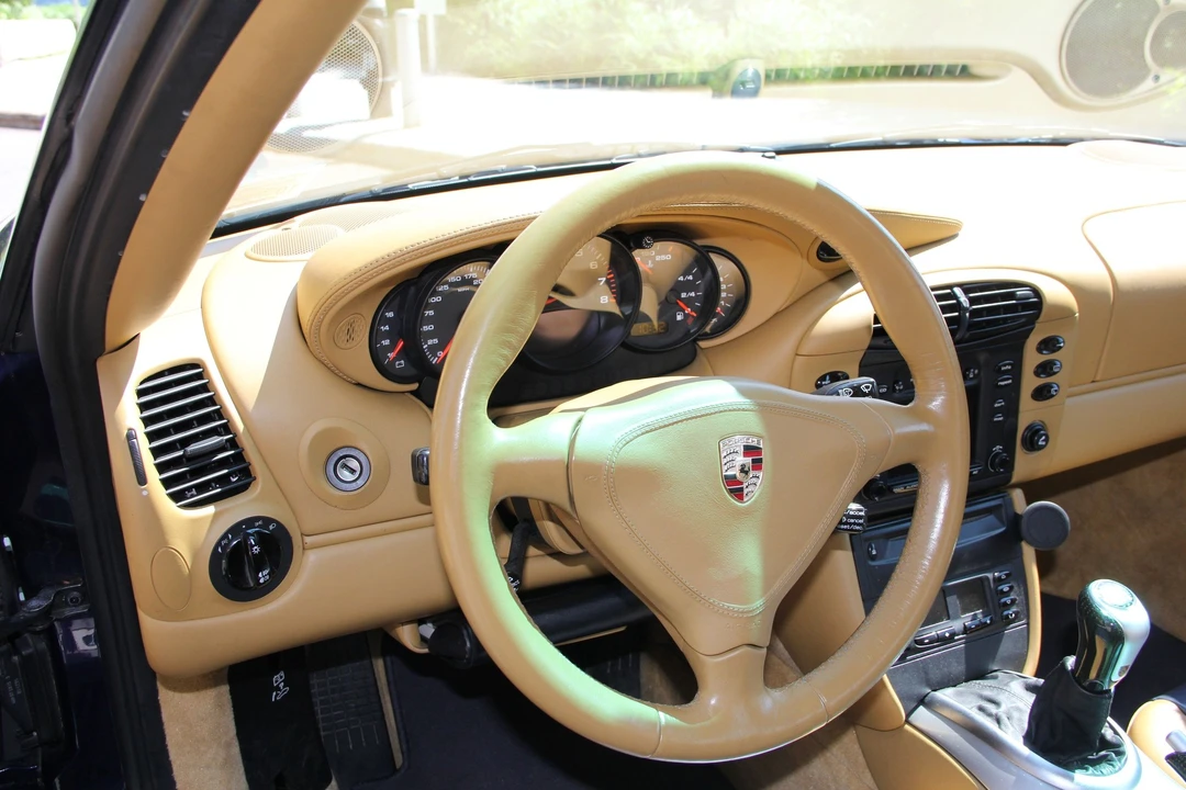 2001 Porsche 996 Turbo - Image 15 of 31