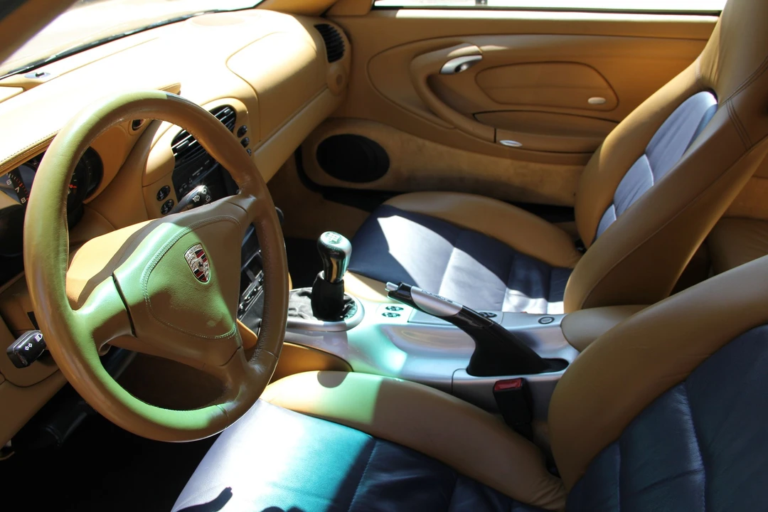 2001 Porsche 996 Turbo - Image 16 of 31