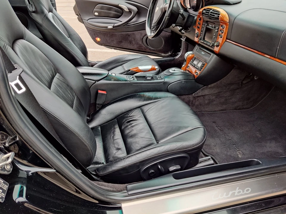 2001 Porsche 996 Turbo - Image 24 of 31