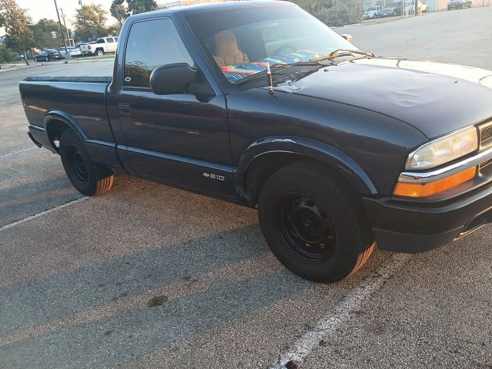 2002 Chevrolet S-10 - Image 4 of 7