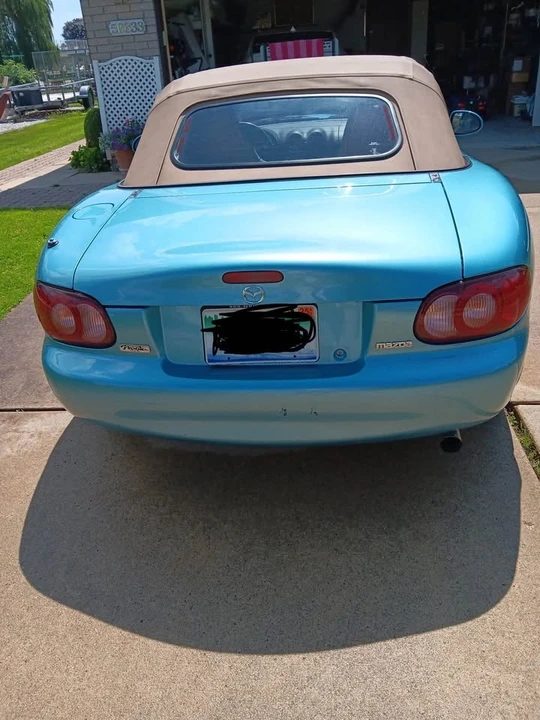 2002 Mazda NB MX-5 Miata - Image 2 of 7