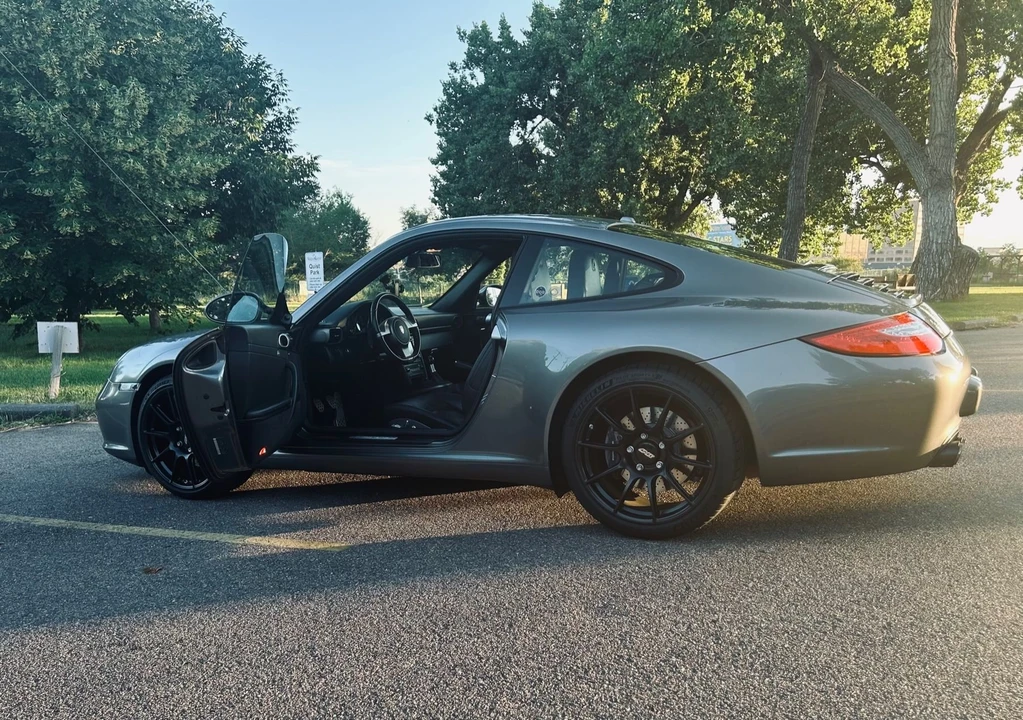 2010 Porsche 997 Carrera - Image 8 of 13
