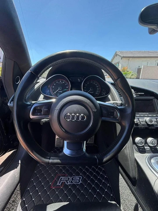 2010 Audi 42 R8 - Image 10 of 10