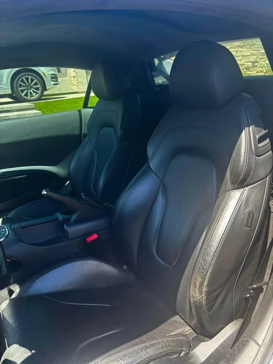 2010 Audi 42 R8 - Image 6 of 10