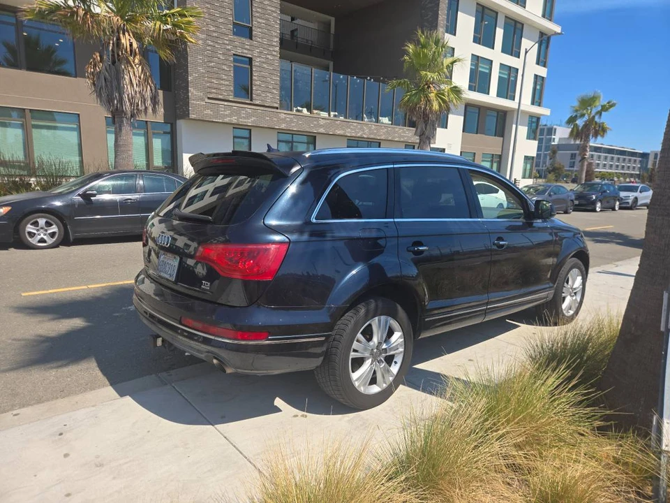2011 Audi 4L Q7 - Image 3 of 24