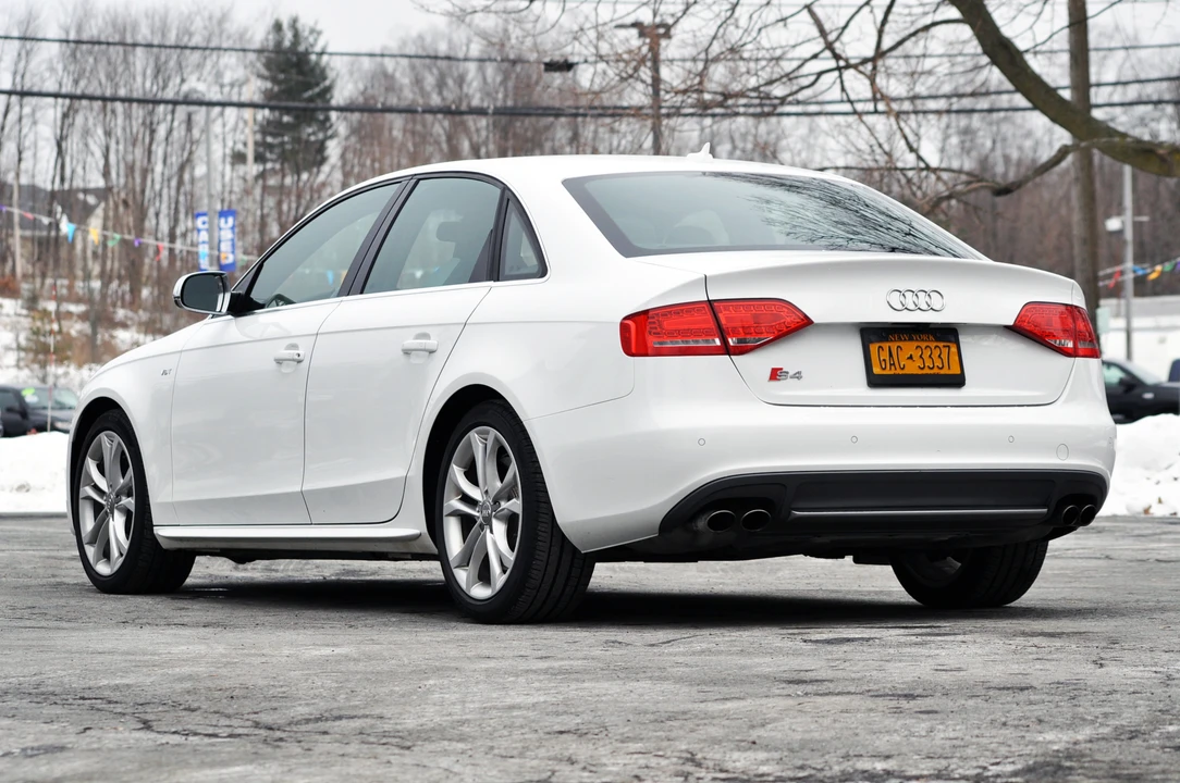 2011 Audi B8 S4 - Image 2 of 5