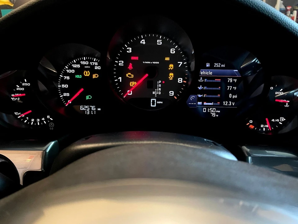 2013 Porsche 991 Carrera 4S - Image 8 of 10