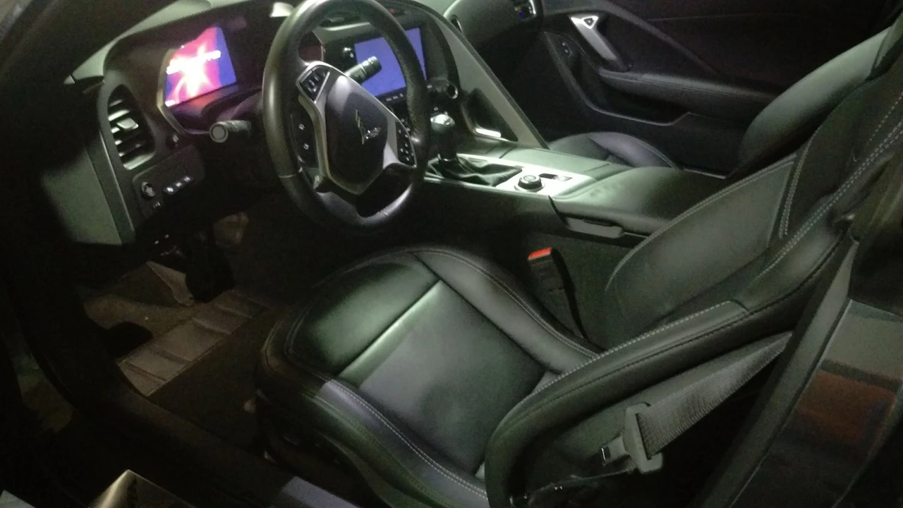 2014 Chevrolet Corvette C7 - Image 8 of 10