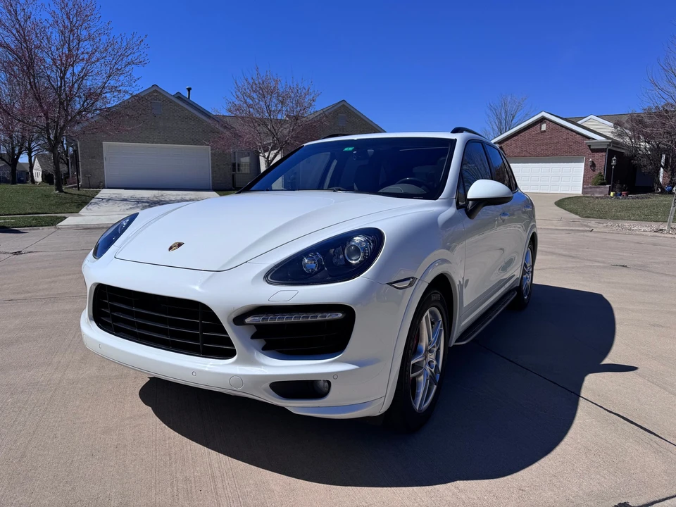 2014 Porsche 958 Cayenne Turbo - Image 3 of 31