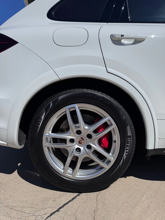 2014 Porsche 958 Cayenne Turbo - Image 8 of 31