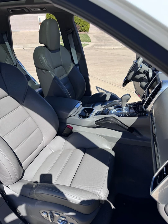 2014 Porsche 958 Cayenne Turbo - Image 15 of 31