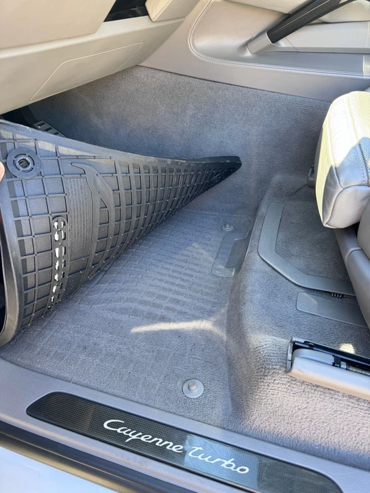 2014 Porsche 958 Cayenne Turbo - Image 27 of 31