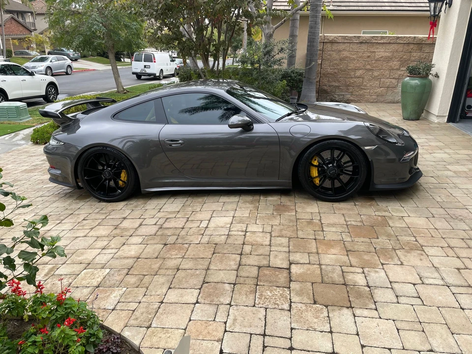 2015 Porsche 991 GT3 - Image 2 of 10